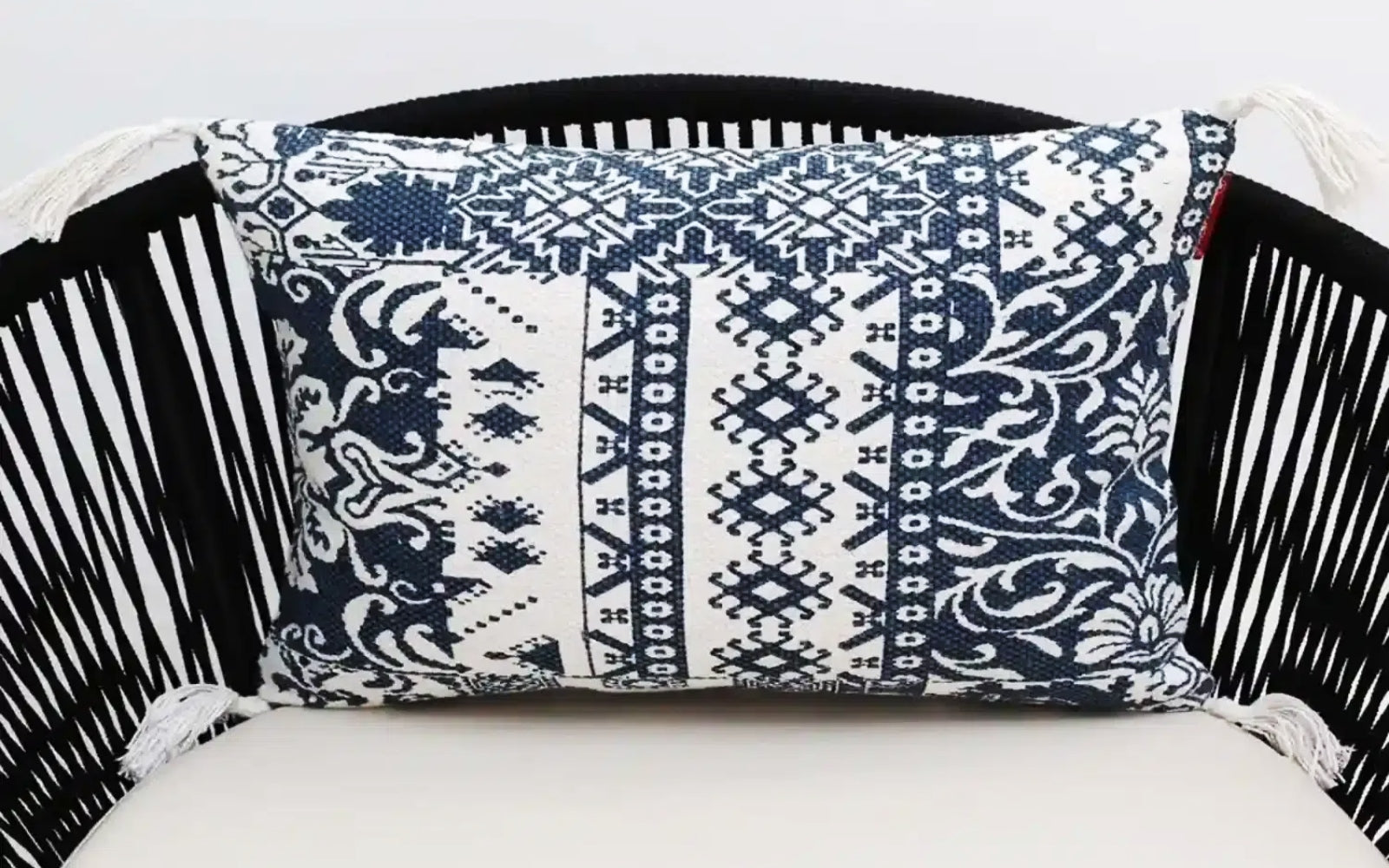 How to Choose the Right Cushion Covers: A Complete Guide