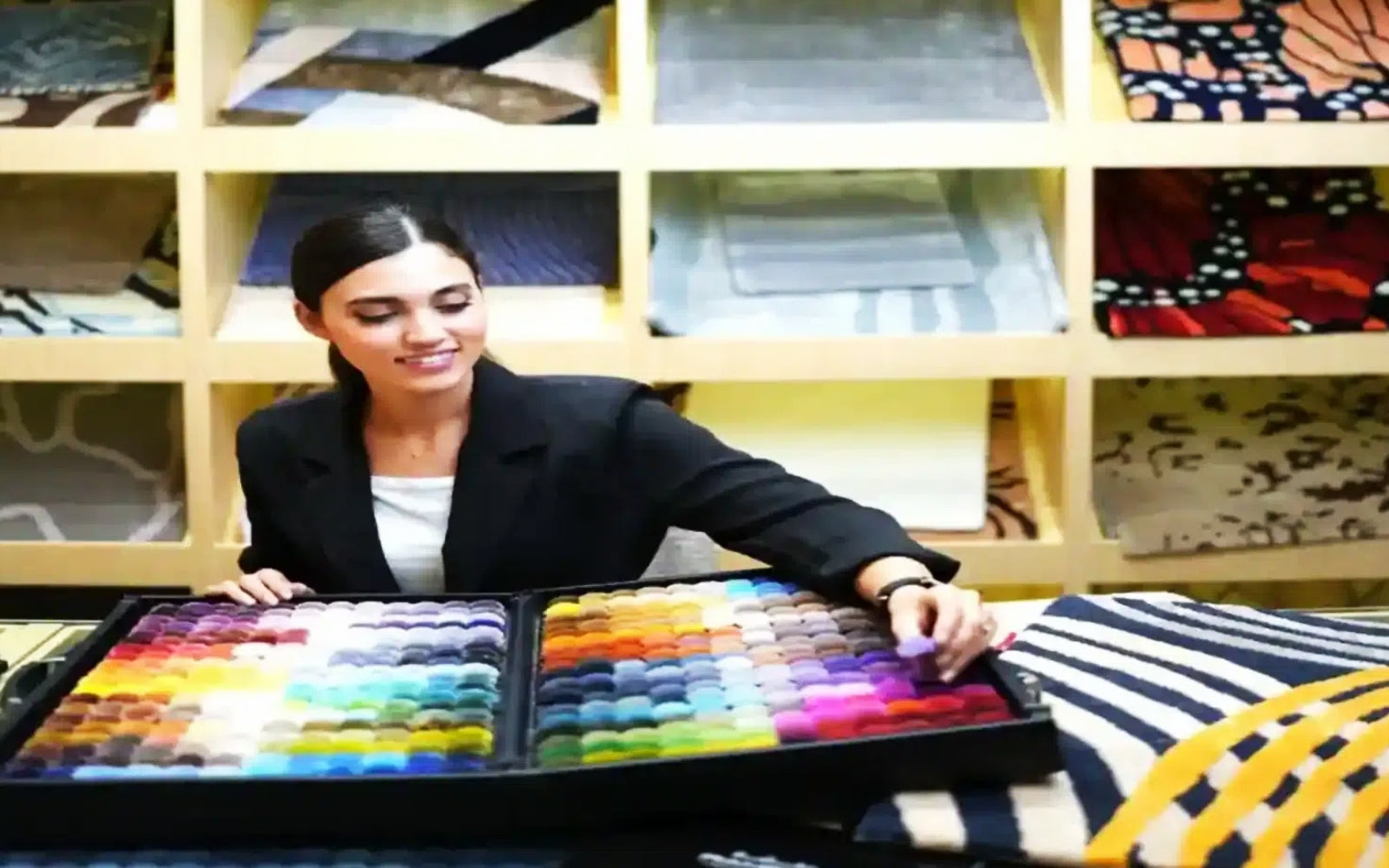 Rugs and Carpets Buying Guide (8 Expert Tips)