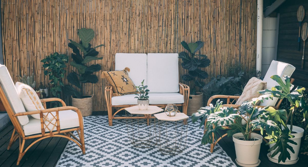 5 Best Rug Types For Airbnbs In UAE (With Product Suggestions)