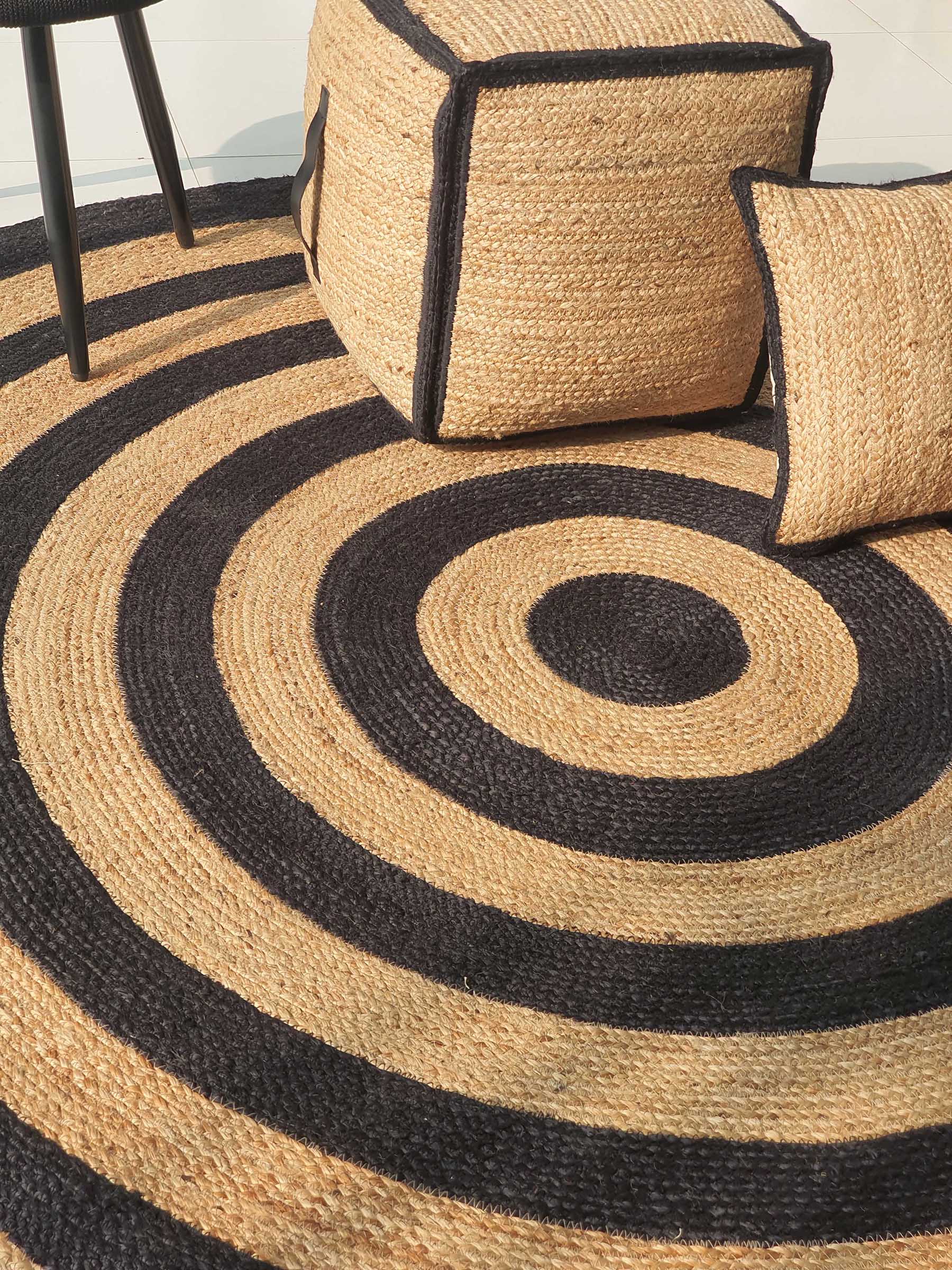 Handmade Braided Jute Floor Round Rug: Great Match for Dining Room - BR 058 (200cm)
