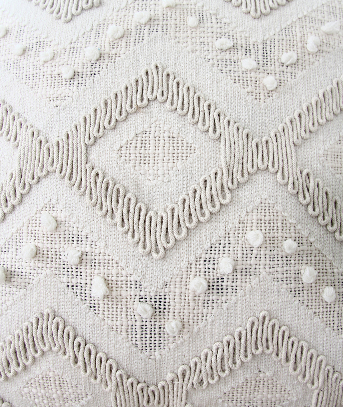 White Color Embroidery Cotton Cushion cs-264