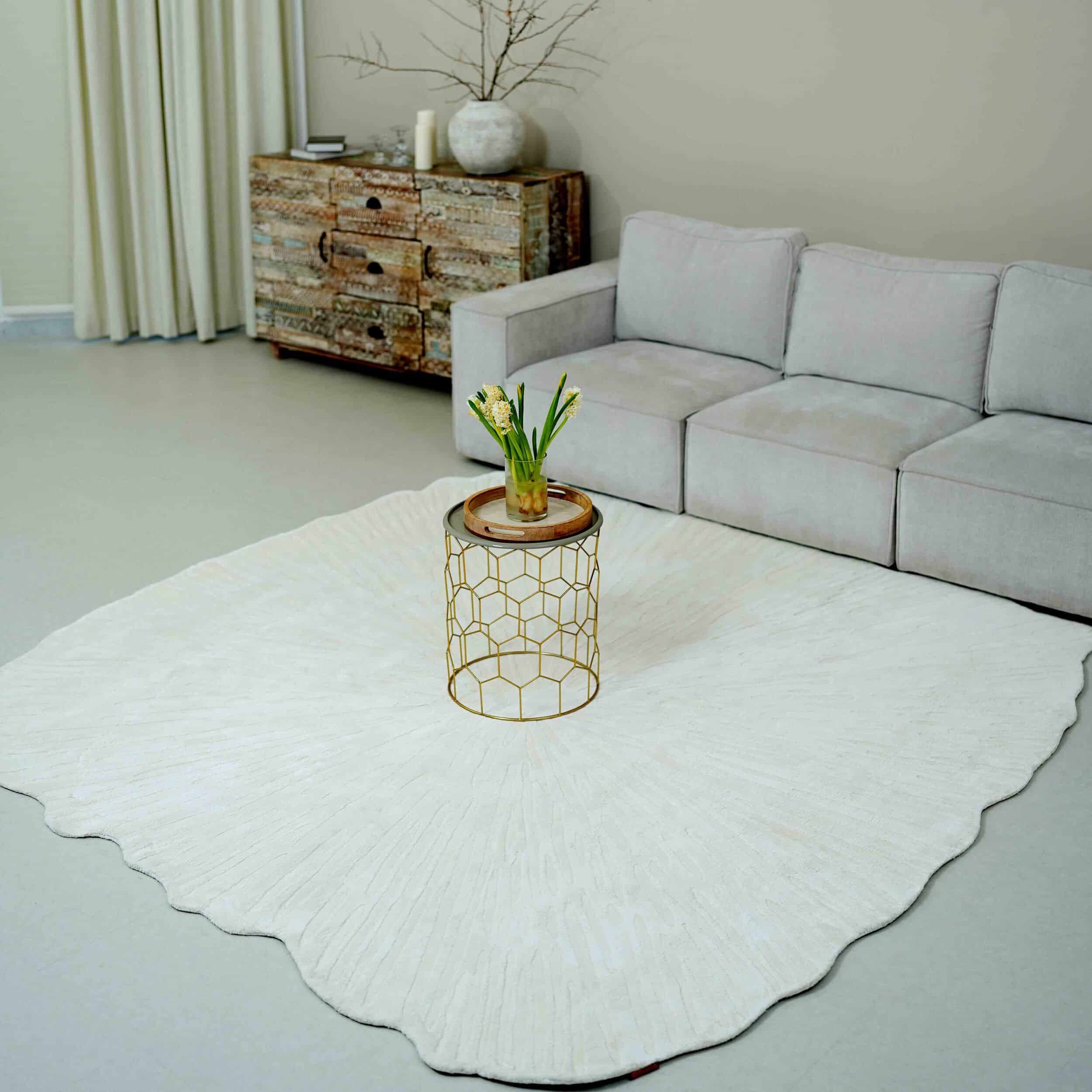 Home Decor Shape Handmade Area Rug - HTV 21
