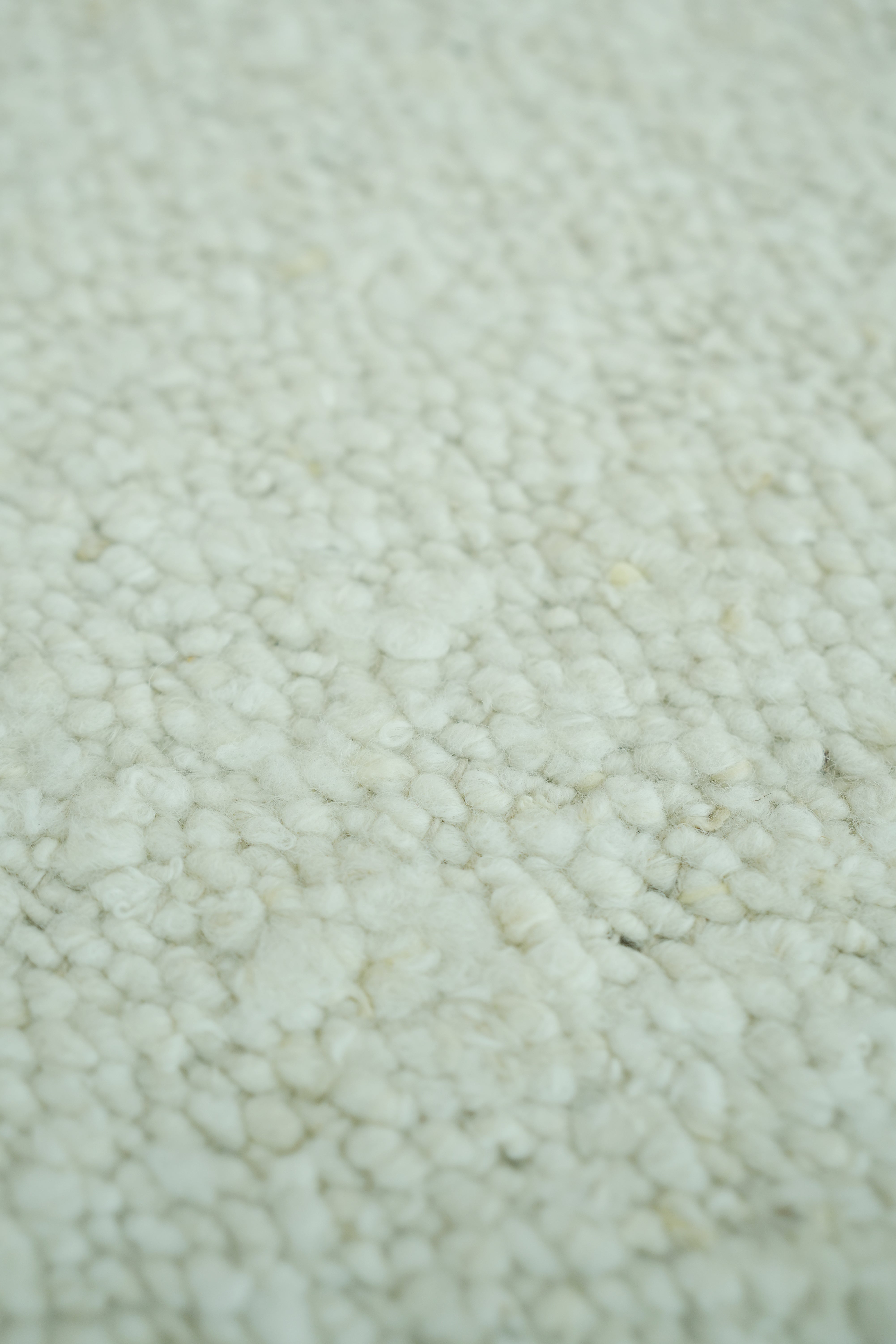 Handmade Natural Off White Woven Rug For Home Decor SR-059