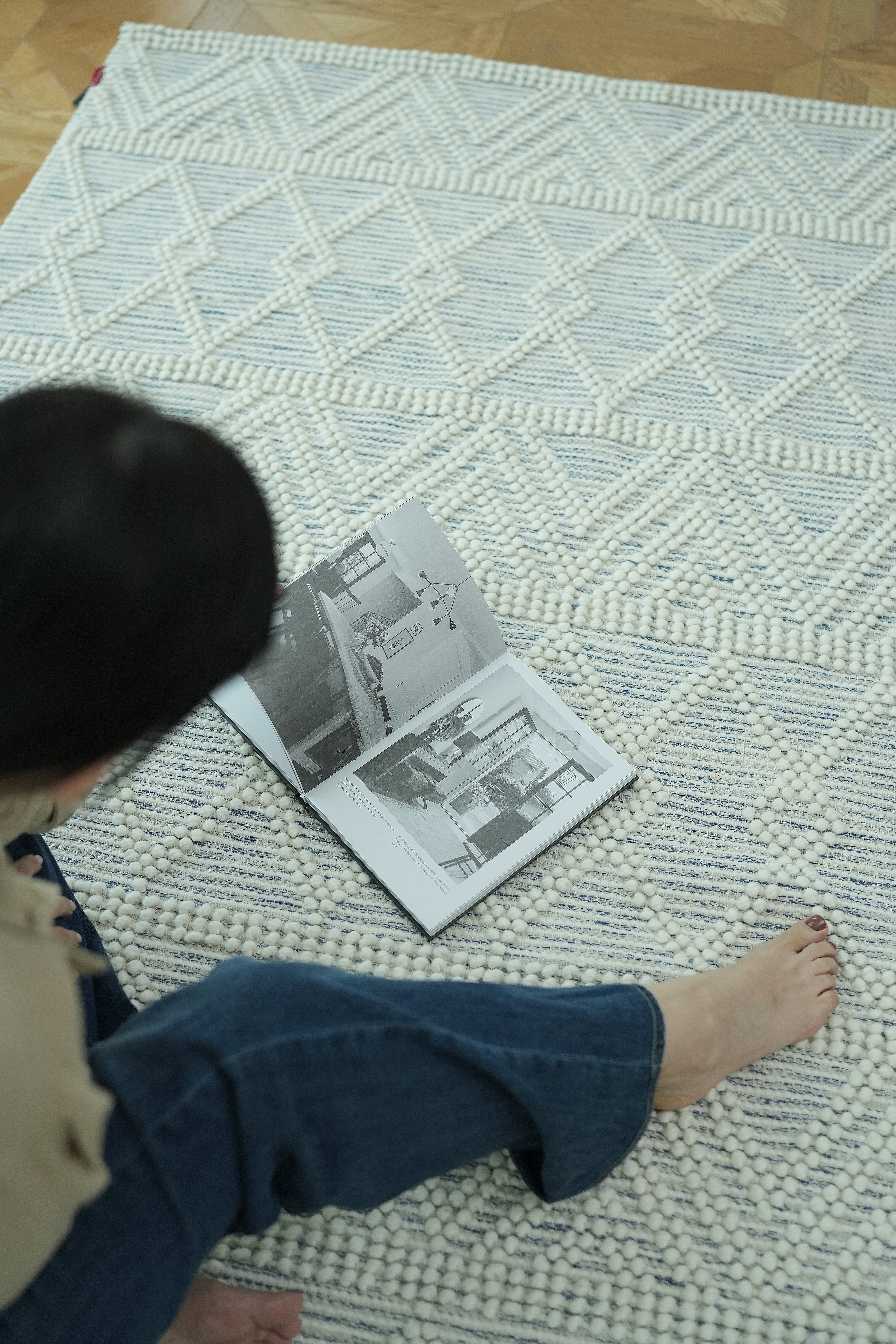 Handmade Woven Rug Natural & White Color Floor Rug SRN-021