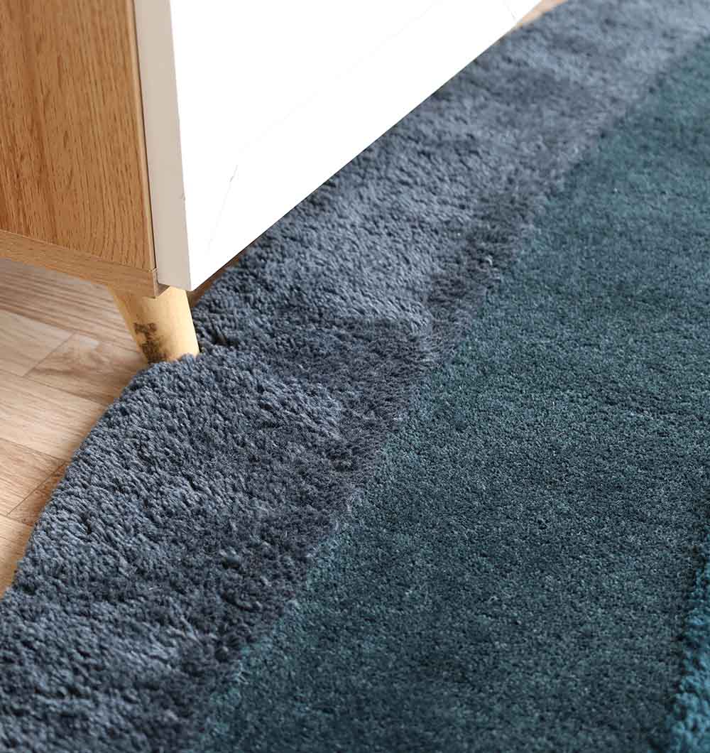 Handmade Layered Abstract Shaped Rug  HTW 131 (200 x 300 cm)