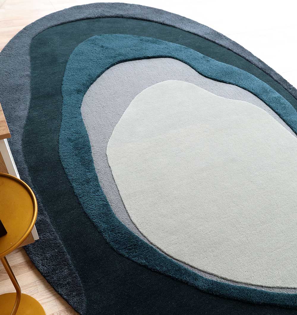 Handmade Layered Abstract Shaped Rug  HTW 131 (200 x 300 cm)