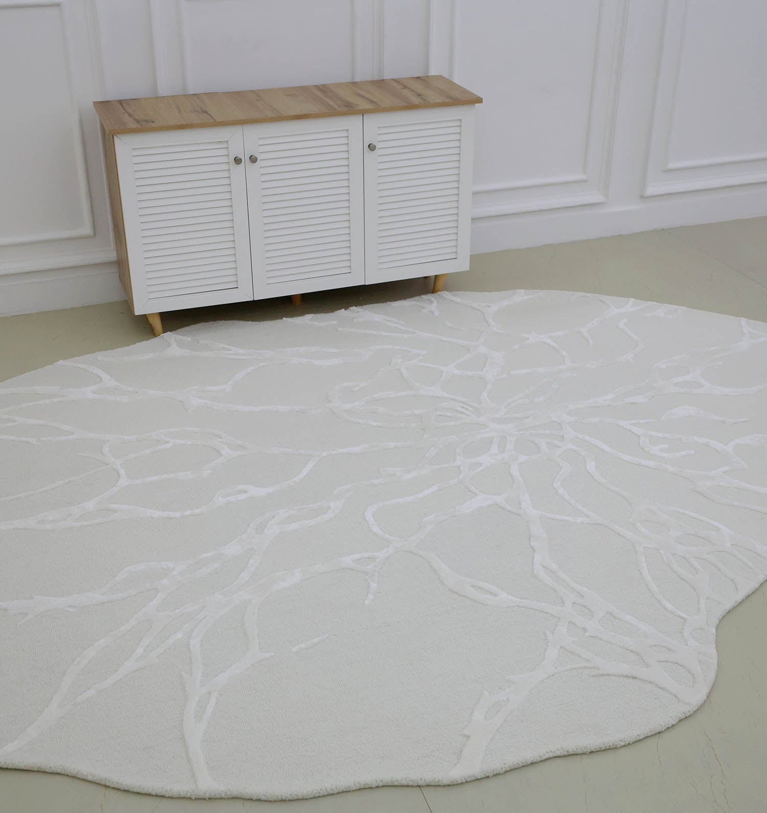 Premium Beige Handmade Carpet HTWV-100 – 200×300 cm