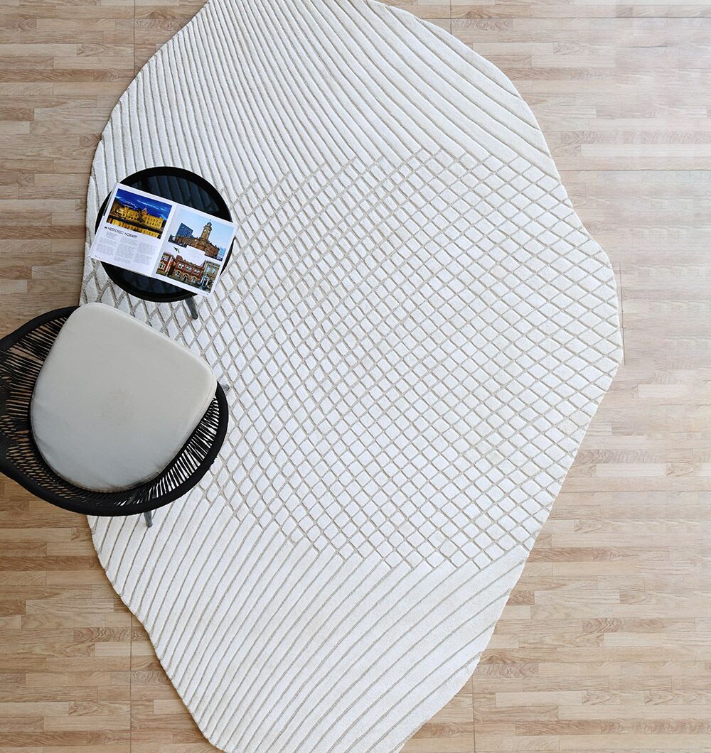 Decorative White Color Handmade Area Rug - HTWV 153 (200X300 cm)