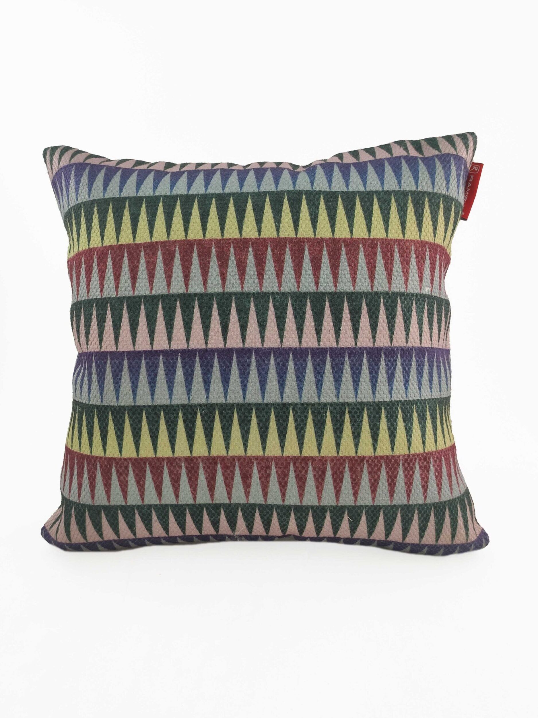 The RAMSHA HOME Polyester Cushion Cover CS-068 is a square cover featuring a wrinkle-resistant fabric and multicolored geometric triangles on white, keeping colors vibrant and crisp.