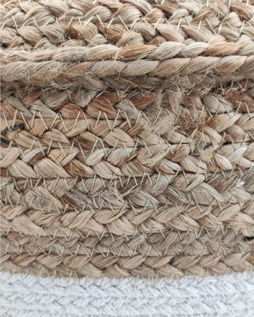 Hand-Crafted Quality: Crafted from 100% jute with meticulous attention to detail, this pouf is built for quality and longevity, ensuring lasting comfort and durability.