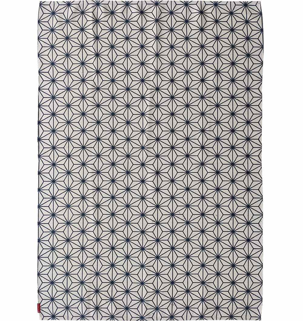 The RAMSHA HOME Geometry Pattern Printed Durry in white and black (140x200 cm, DD-006) features interconnected geometric shapes, offering a striking modern look ideal as a rug for contemporary spaces.