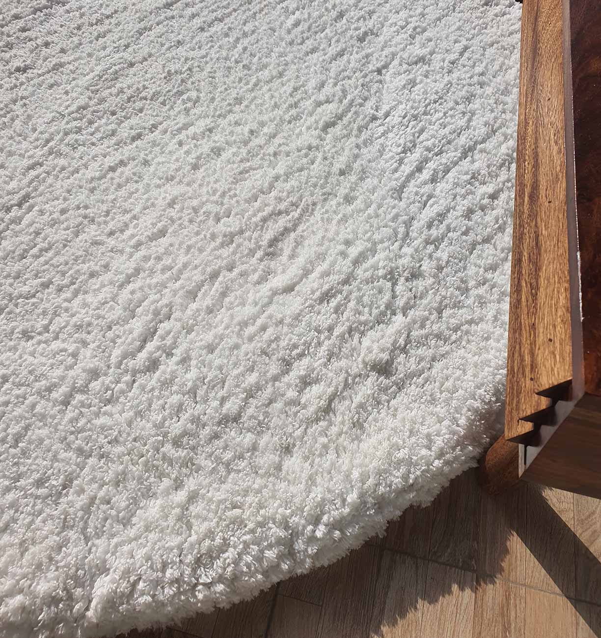 Round Soft White Round Shaped Shaggy Rug - SG 06