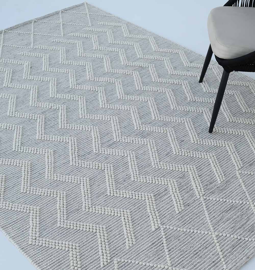 Woven Rug Natural Color Perfect For Home Decor SRN-016