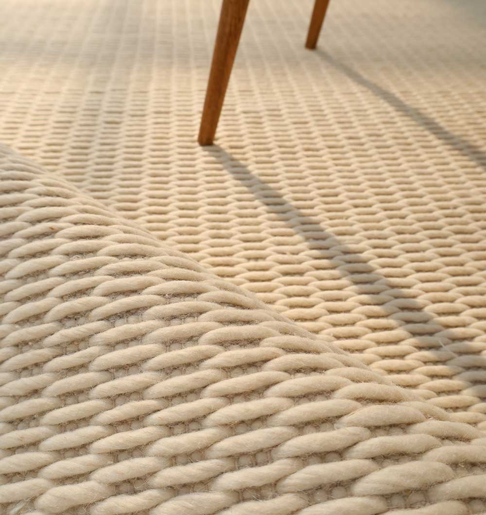 Handmade Natural White Woven Rug For Home Decor SRN-030