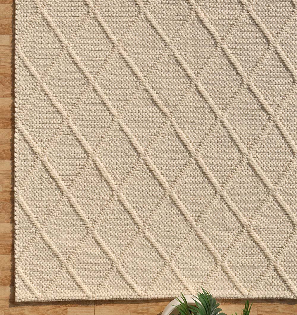 View of the weave progression from the side, showcasing the rug's genuine artisanal heritage.