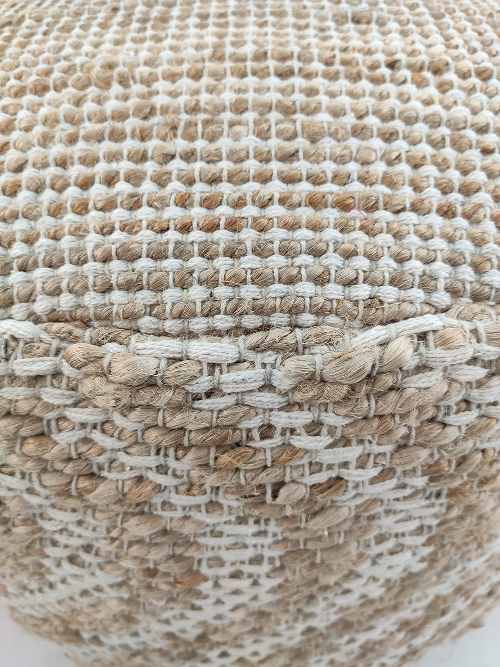 05-1-1.jpg Natural and White Color Balcony Decor Pouf - PF 050 (50x50x30cm) - الصورة 4