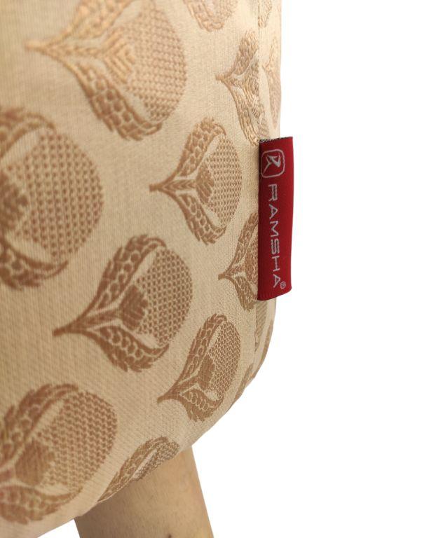 39.jpg Gold Color Decorative Pouf with Stand - PF 020 (40x40x40cm) - الصورة 4
