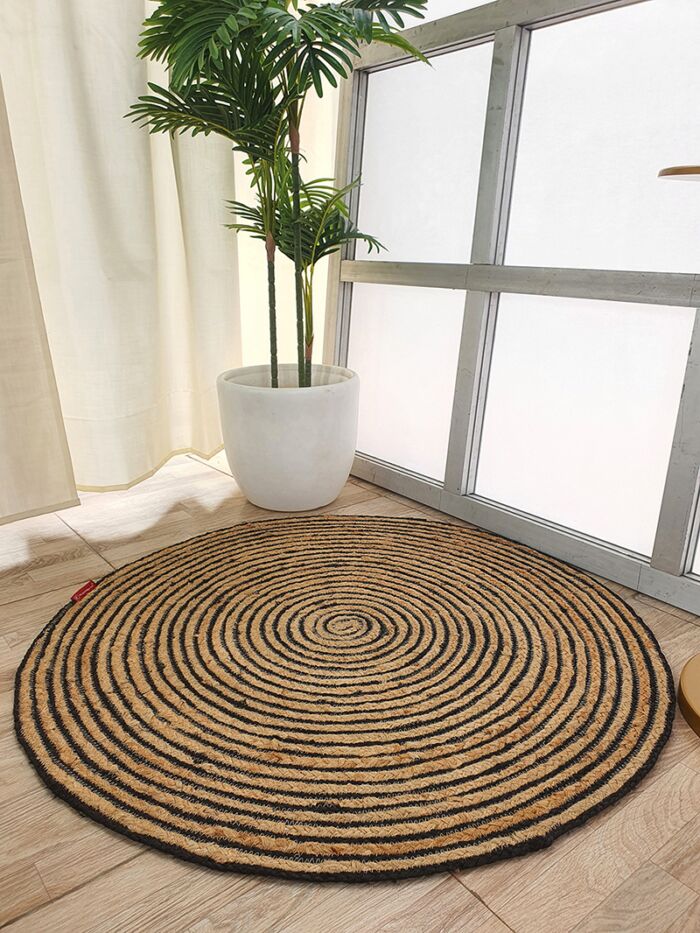 Handmade braided jute round rug BR 004 (90cm) by Ramsha Home