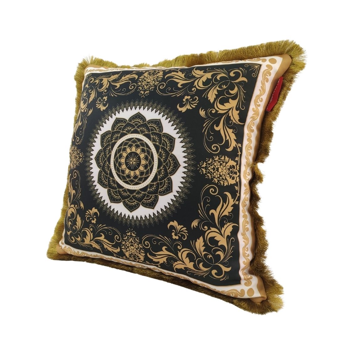 8-1.jpg Multi-Color Modern Polyester Cushion with Filler for Window Seat, Car Seat - CS 056 (45x45cm) - الصورة 3