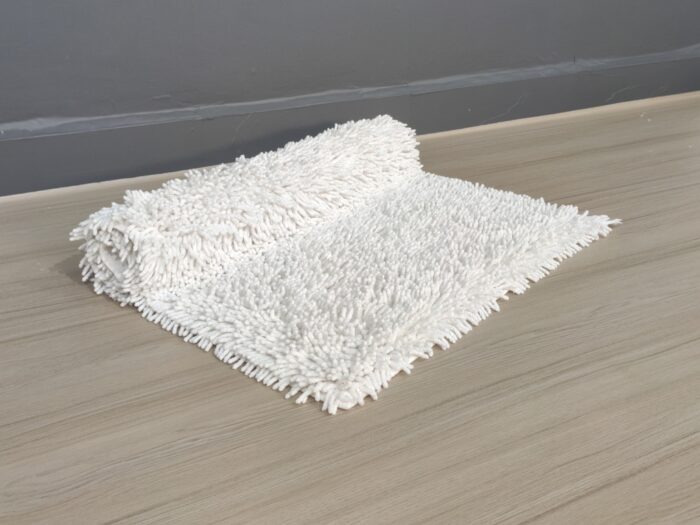 ⁦Bleach White Non-Slip Fluffy Soft Cotton Bathmat - BT 006 (60x90cm)⁩ - الصورة ⁦2⁩