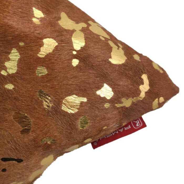 ⁦Tan & Gold Color Handmade Leather Cushion with Filler - CS 092 (45x45cm)⁩ - الصورة ⁦3⁩