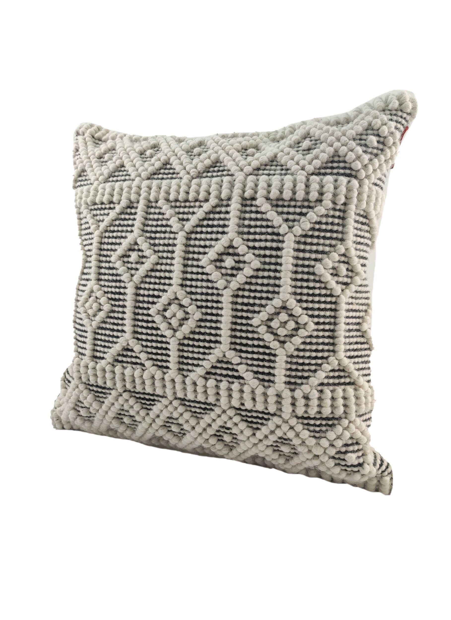 IMG_20220203_160632-scaled-1.jpg Handmade Cotton & Wool Woven Cushion - CS 050 (60x60cm) - الصورة 2