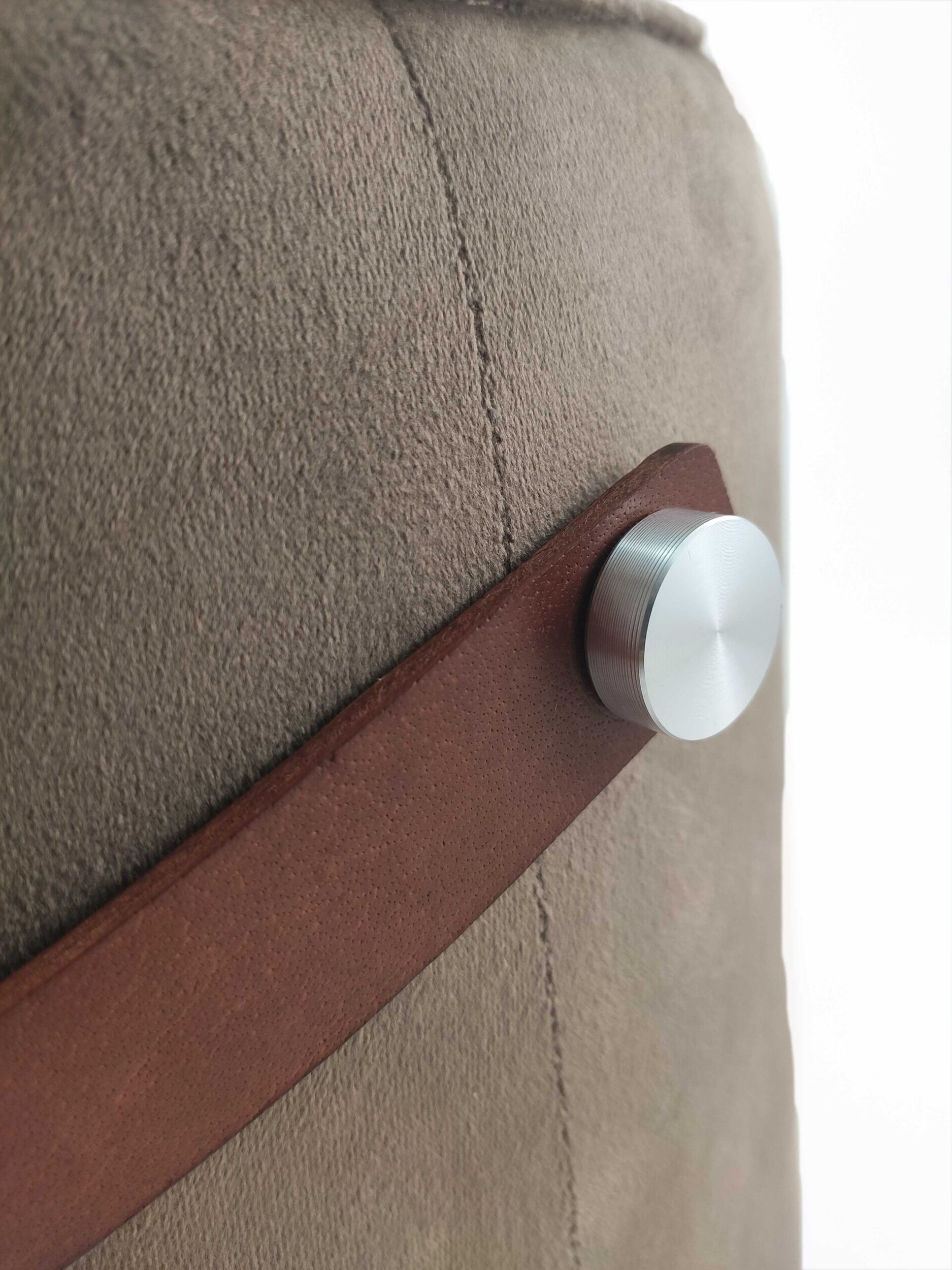 IMG_20220204_104134-scaled-2.jpg Brown Color Comfort Polyester Pouf with Leather Handle - PF 022 (30x35x35cm) - الصورة 4