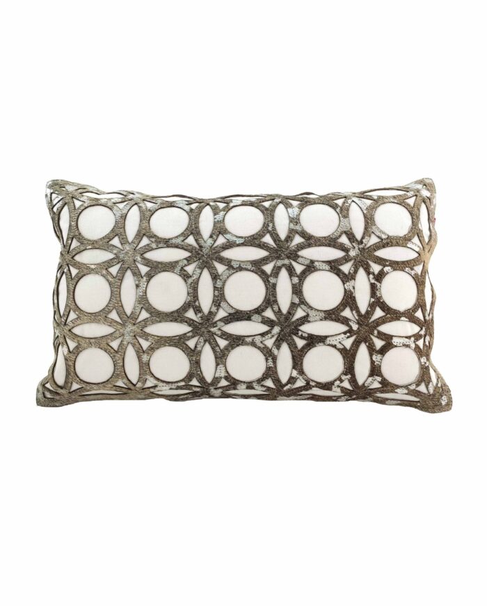⁦Decorative Home White Leather Cushion - CS 100 (30x50cm)⁩ - الصورة ⁦1⁩