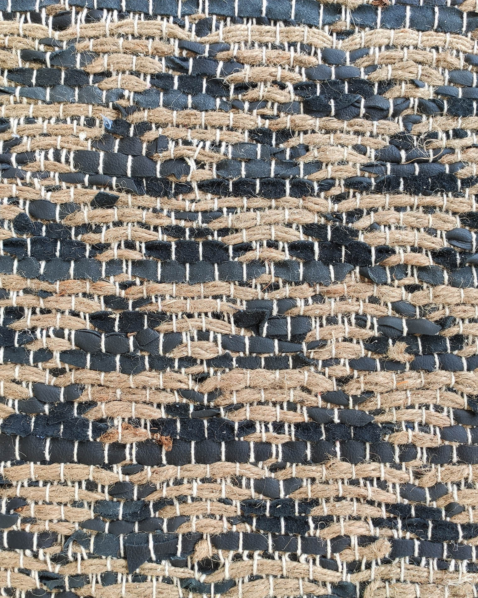 IMG_20220706_123804.jpg Multi Color Jute & Leather Woven Rug - WR 019 (200x300cm) - Image 4