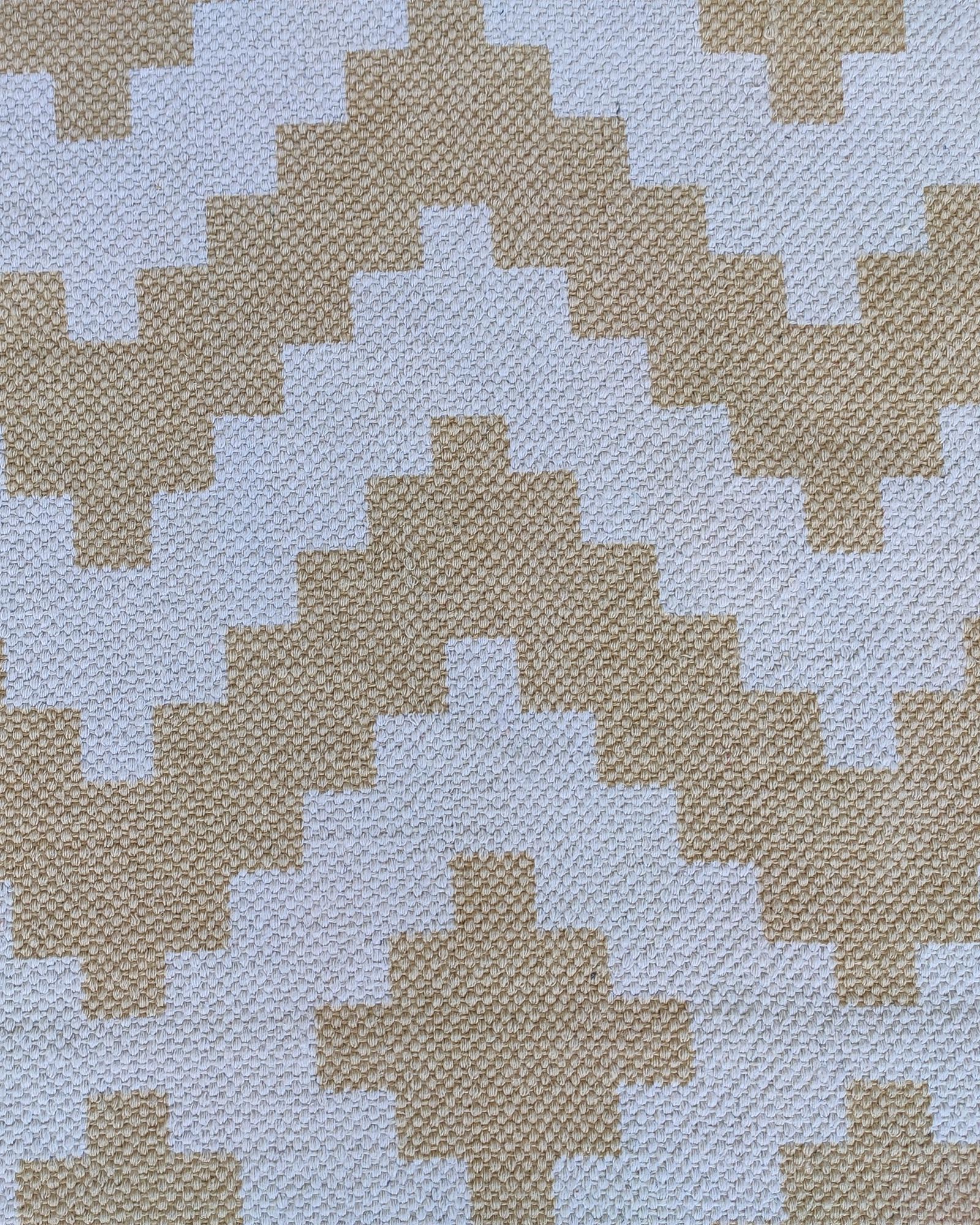IMG_20220714_11080.jpg Beige & White Color Modern Floor Printed Rug - SP 016 (140x200cm) - الصورة 3