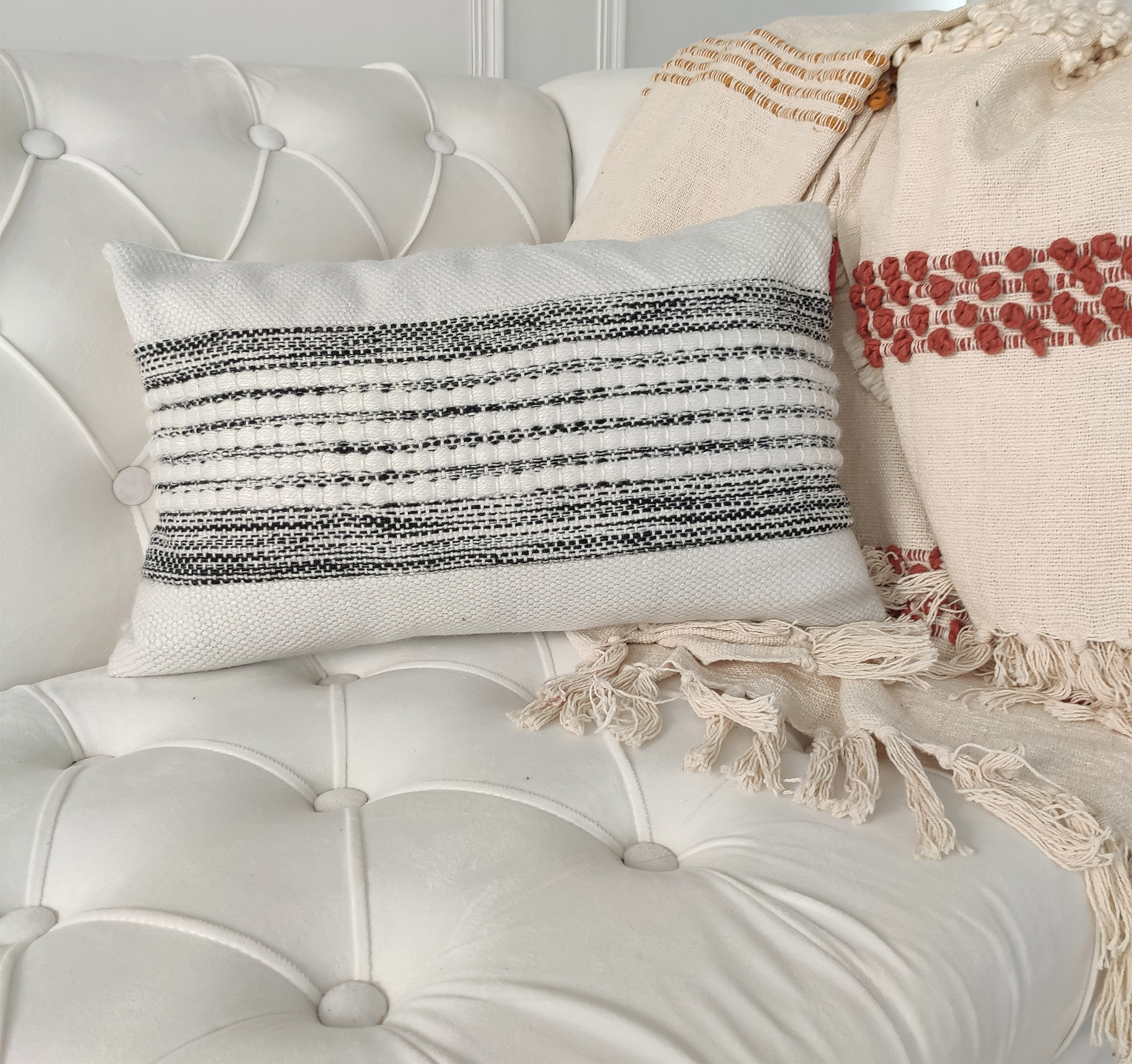 Indoor Decorative Cushion CS-249 - Multi-color, Suitable for Window Seat or Bed, 30X50cm Stylish CS-249 cushion for window seat or bed, 30X50cm