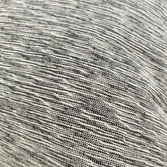 ⁦Black & White Color Polyester Cushion with Filler for Sofa, Office - CS 216 (45x45cm)⁩ - الصورة ⁦3⁩