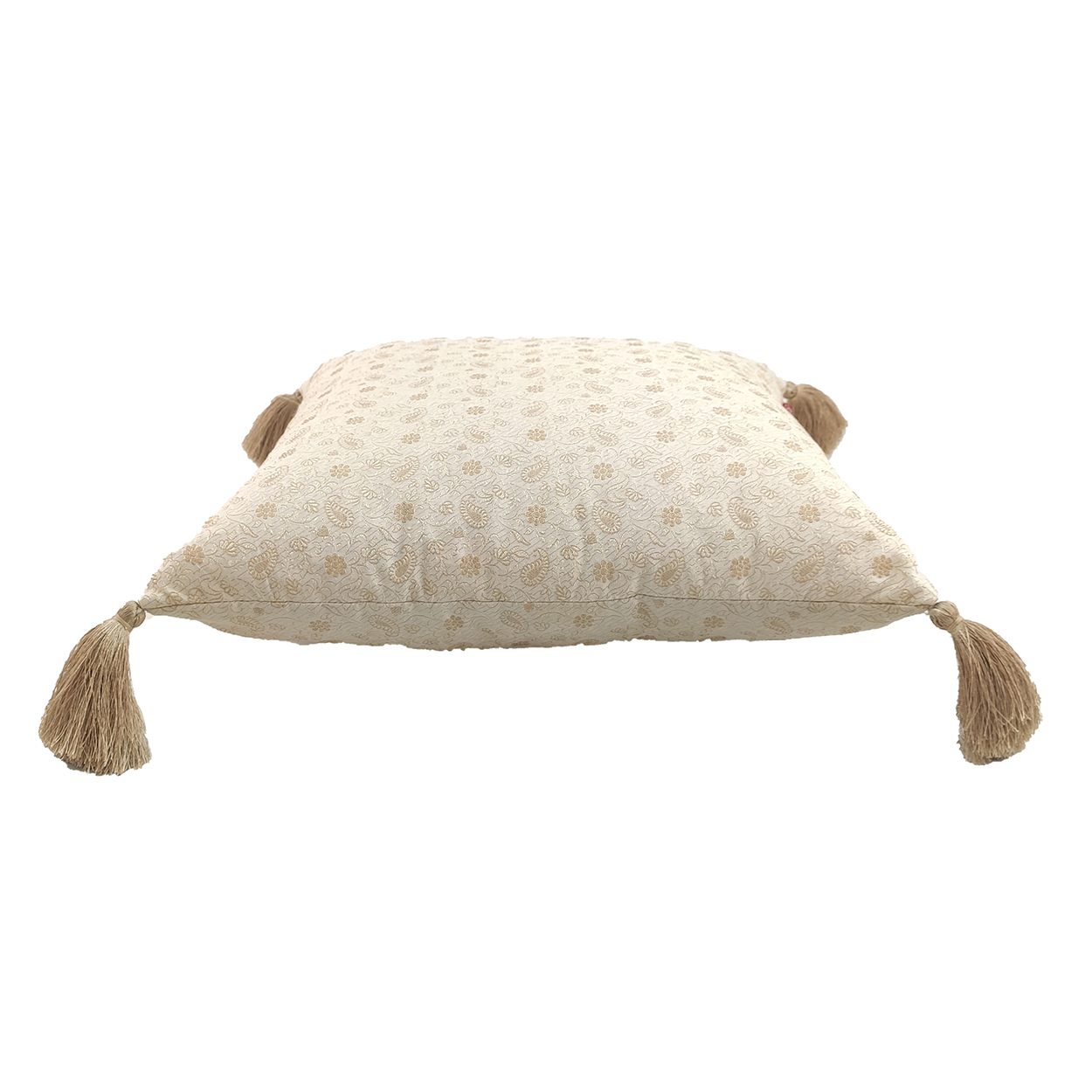 IMG_20ppp0970442 White & Gold Color Polyester Cushion with Filler for Living Room, Couch - CS 231 (45x45cm) - الصورة 5