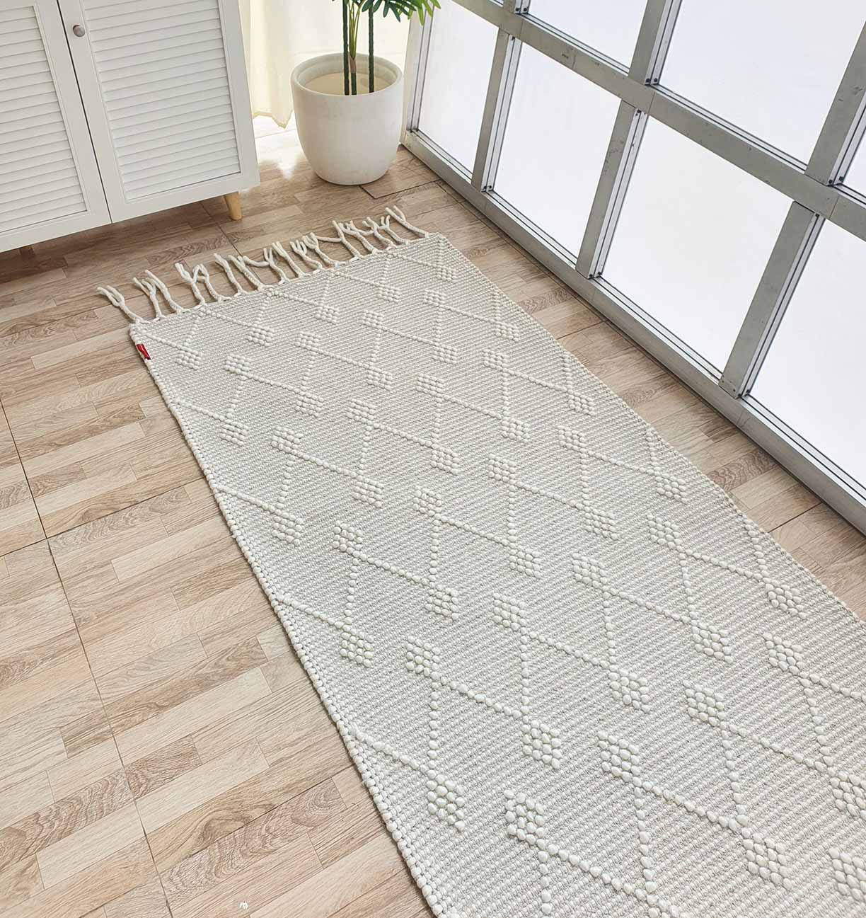 Natural White Color Wool and Cotton Hand-Woven Rug SRN-005 - Ramsha Home Natural White Color Wool and Cotton Hand-Woven Rug SRN-005 - Ramsha Home