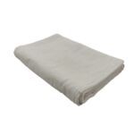 White bath towel TW-016, 40X60cm, made of soft and absorbent cotton, ideal for bathroom needs by Ramsha Home.