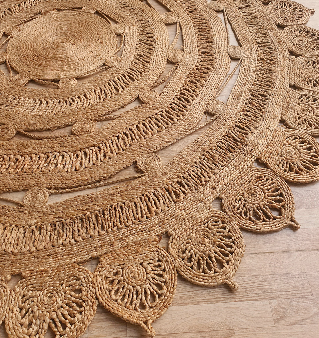 Stylish Natural Handcrafted Crochet Jute Round Rug - CR 013 (200cm) by Ramsha Home Stylish round crochet jute rug in natural color - CR 013 (200cm) by Ramsha Home