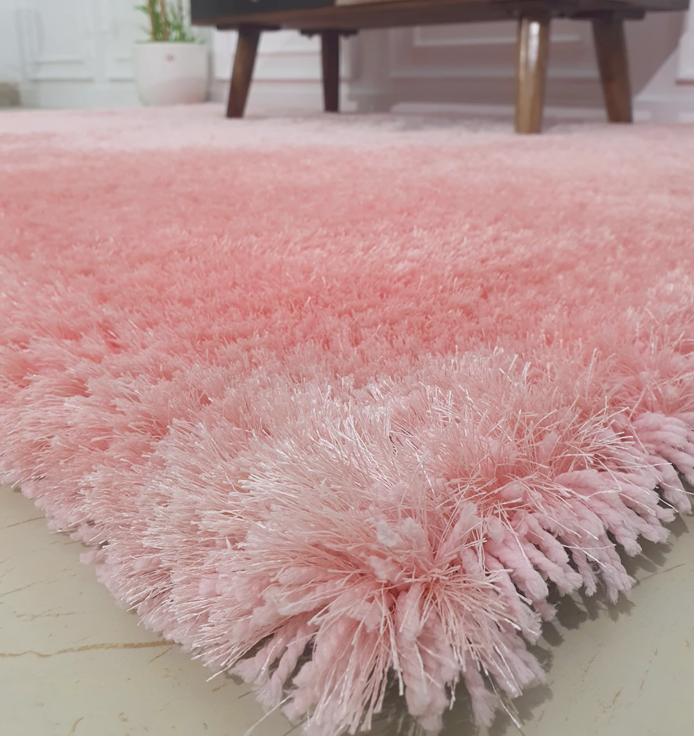 Shaggy Rug – Plush Comfort & Stylish Elegance Soft shaggy rug with plush texture, modern design, and cozy comfort for home décor.