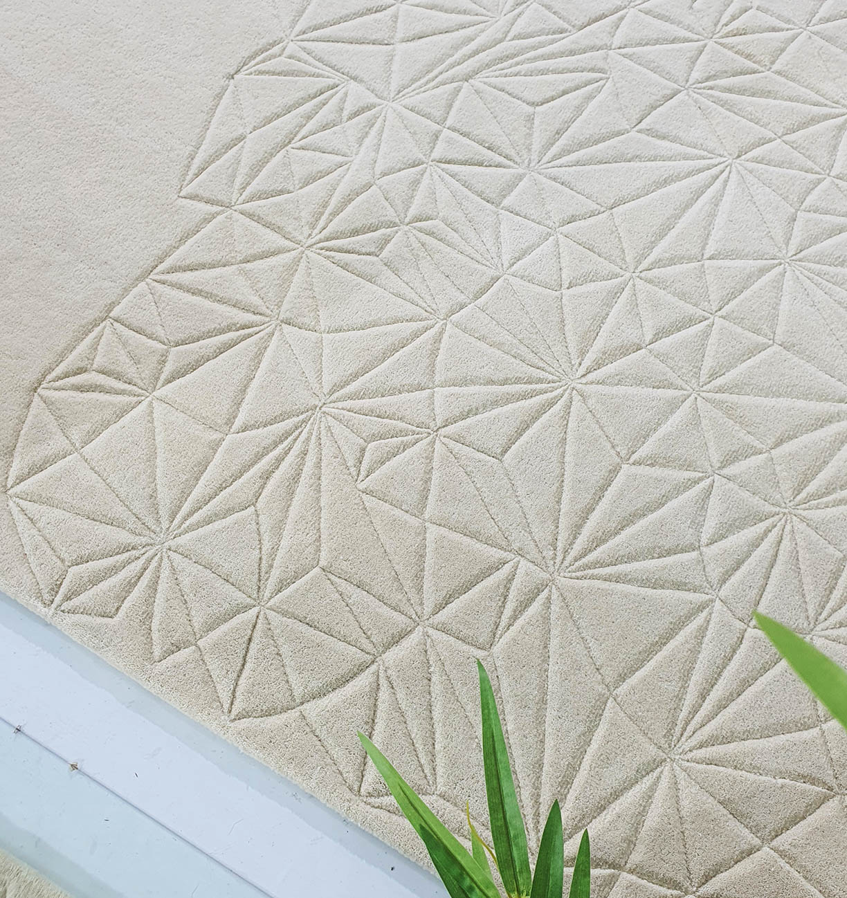 Artisanal Multi-Colored Wool-Cotton Rug HTW-68 by Ramsha Home Artisanal Multi-Colored Wool-Cotton Rug HTW-68 by Ramsha Home