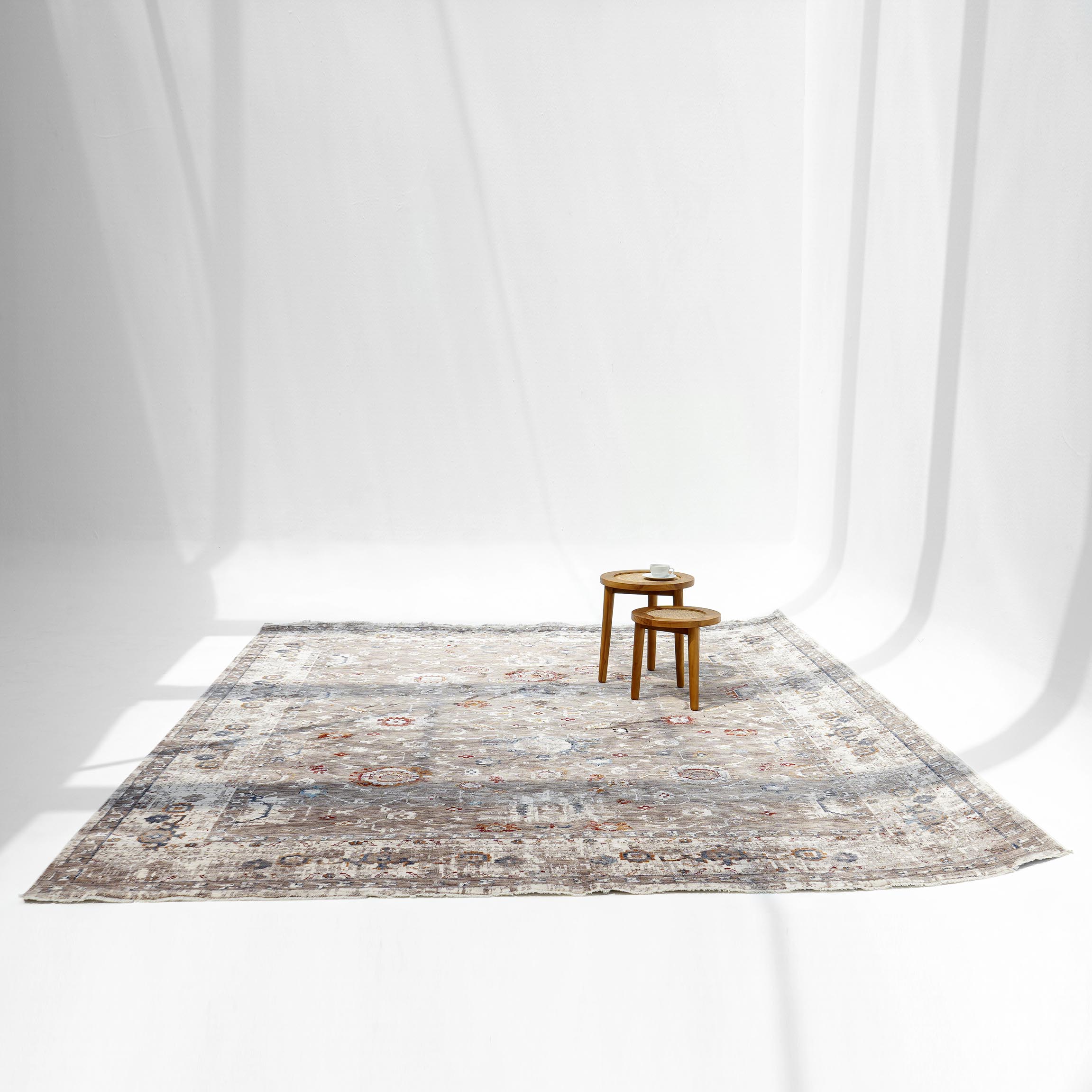 Machine Made Rugs – Stylish Patterns, Superior Comfort Premium machine made rugs with modern patterns for home interiors
