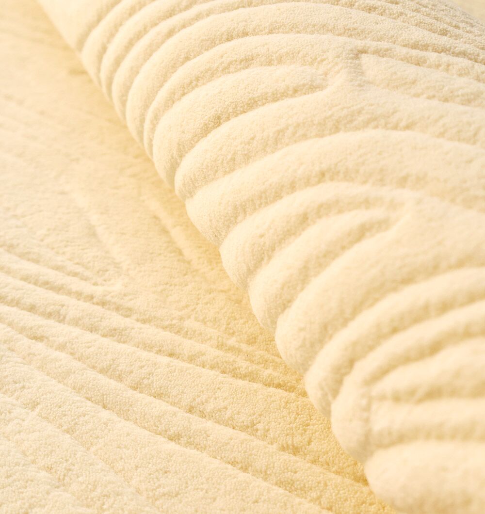 Handmade Dubai Rug | Large Modern Living Room Carpet Handmade large modern rug, living room carpet, tufted rugs UAE