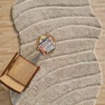 Soft shaggy shape rug designed for living rooms, offering cozy comfort, modern style, and long-lasting quality.