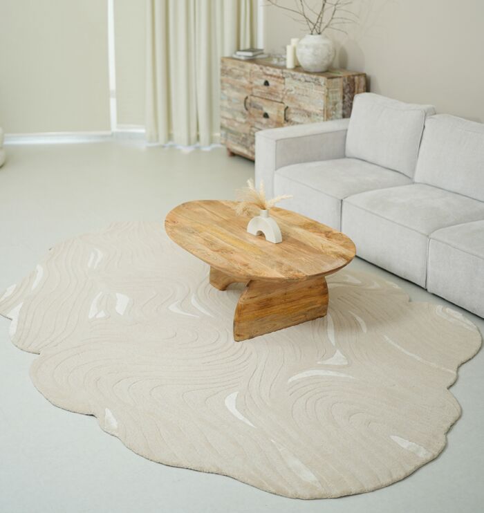 Handmade rugs Dubai including tufted rugs, dining table rugs, and outdoor rugs for stylish home floorings