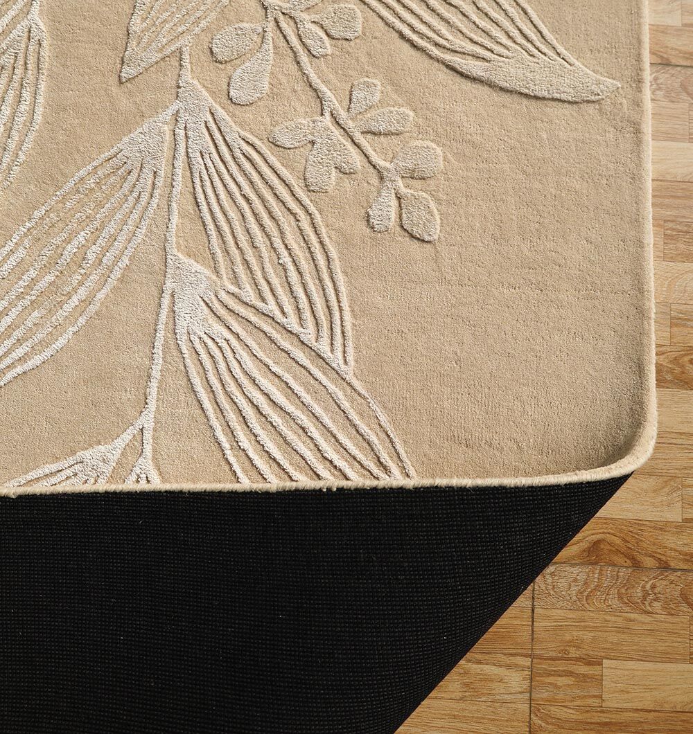 Luxury Carpets Dubai – Modern, Vintage & Arabic Carpet Designs Elegant carpet for living room Dubai with modern design, perfect for home décor, bedroom and sitting area use.