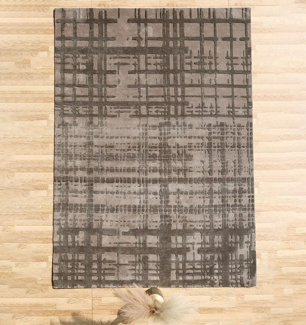 Handmade Rugs in Dubai – Buy Tufted Carpets for Home Flooring Handmade tufted rug Dubai – premium carpet for modern living room and bedroom décor.