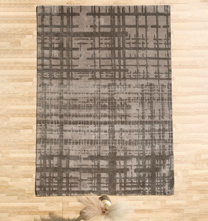Handmade tufted rug Dubai – premium carpet for modern living room and bedroom décor.