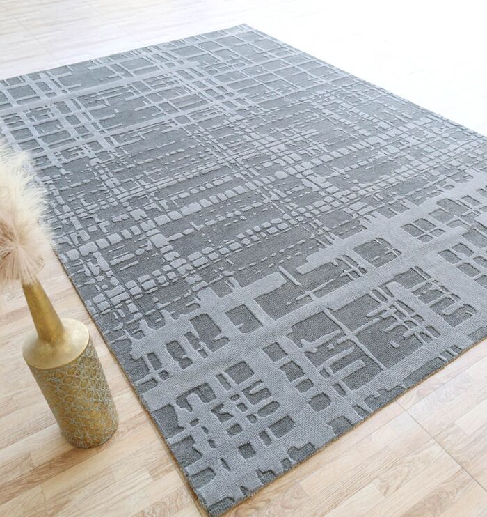 Luxury handmade tufted rug Dubai – stylish carpet for bedroom and living room flooring.