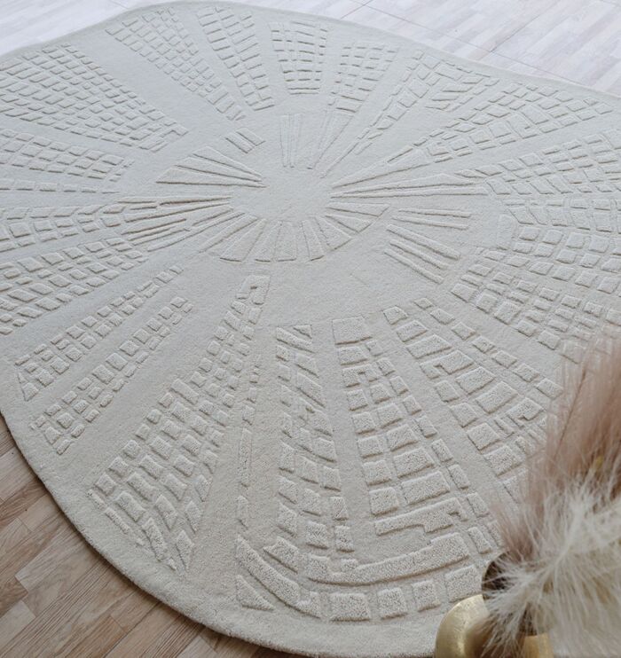 Handmade rugs by Ramsha Home رمشا المنزل with artisanal craftsmanship for modern interiors