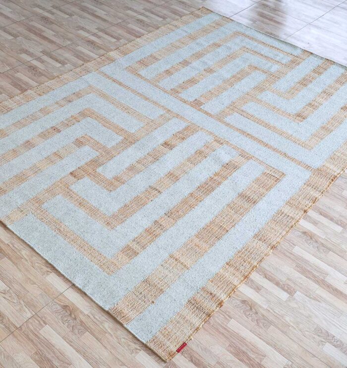 Luxury carpet and rugs collection in Dubai, including modern rugs, tufted rugs, silk carpets, and traditional rugs for living rooms and bedrooms.