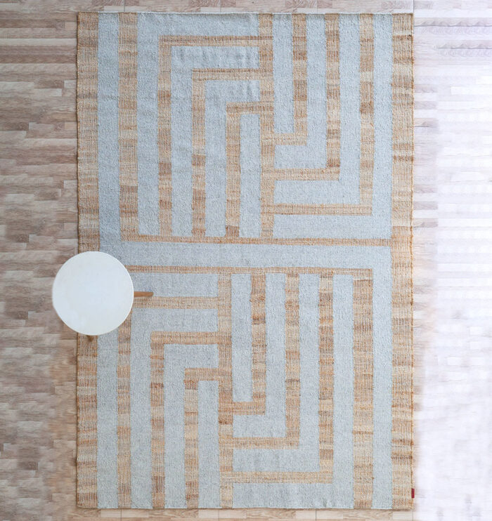 Luxury carpet and rugs collection in Dubai, including modern rugs, tufted rugs, silk carpets, and traditional rugs for living rooms and bedrooms.