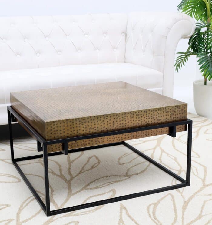 ⁦Modern Round Coffee Table – Solid Wood Top with Black Iron Legs GH-005⁩ - الصورة ⁦2⁩